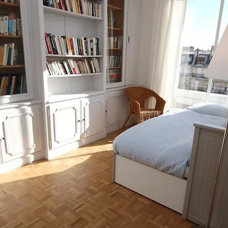 Apartment Flandrin, Eiffel Tower View *