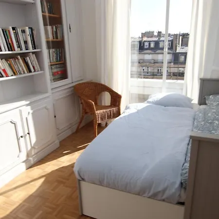 Apartment Flandrin, Eiffel Tower View